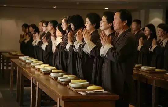 春节出行:居士进入寺院的一些礼仪常识 春节出行:居士进入寺院的一些礼仪常识