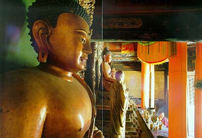 木雕佛像没舍利就能砍来烤火吗? 木雕佛像没舍利就能砍来烤火吗?