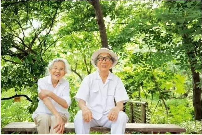 178岁的爱情,隐居山间,优雅不迟暮! 178岁的爱情,隐居山间,优雅不迟暮!